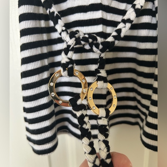 Guess Straplesss Striped Top - Picture 3 of 10